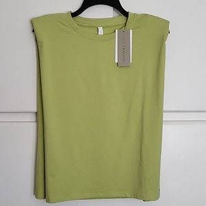 Tee Tahari top